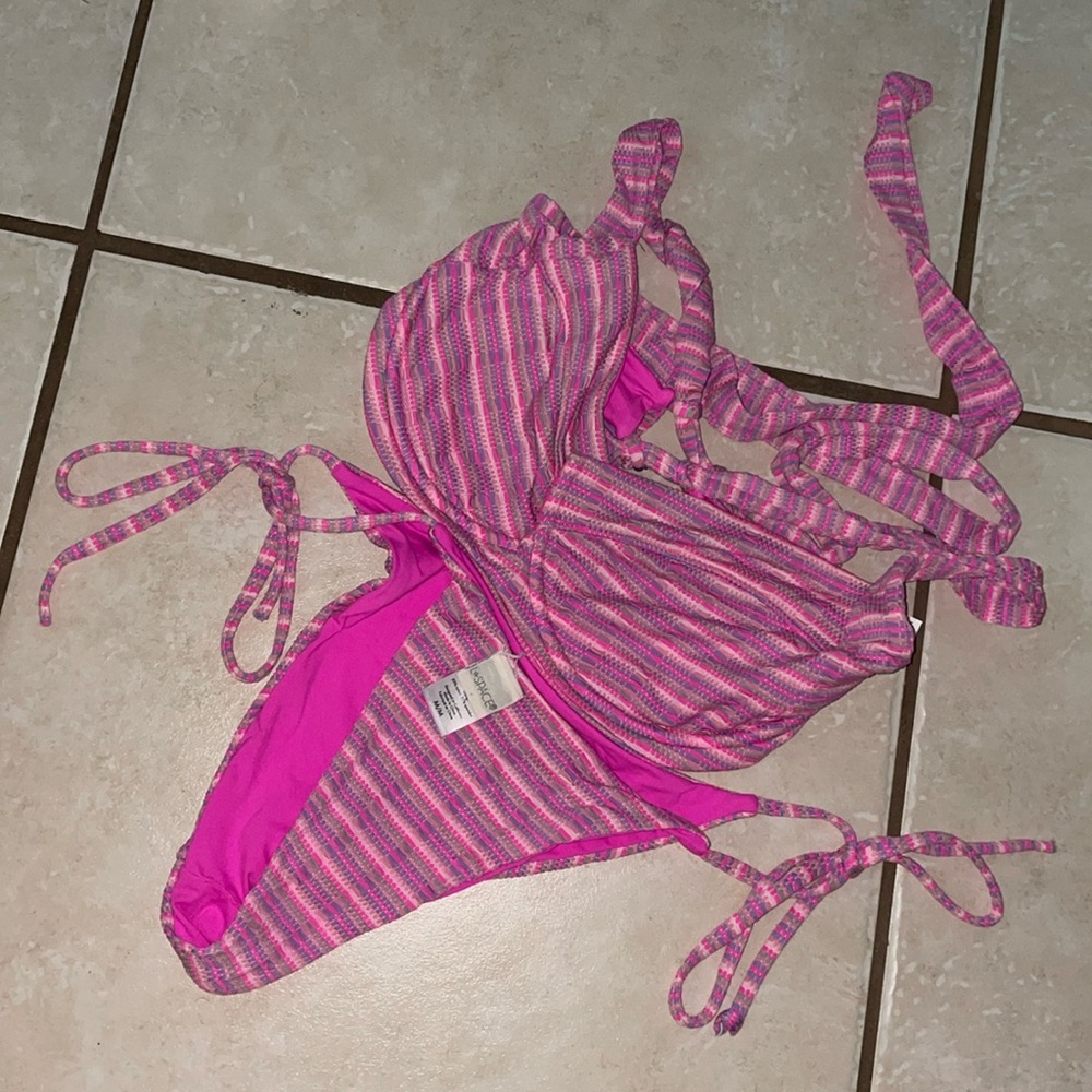 L Space Underwire Bikini with Tie Bottoms size M EUC